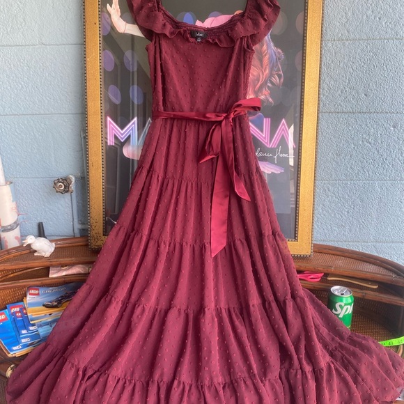 Lulu's Deep Red Textured Maxi Dress SZ M - Picture 1 of 6